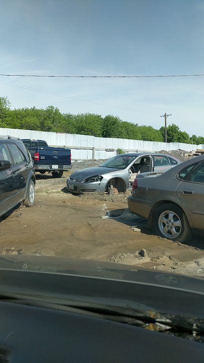 Hawkeye Auto Salvage, De Soto, Iowa